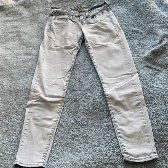 Denizens from Levi’s Low Rise Jeggings - Picture 12 of 15